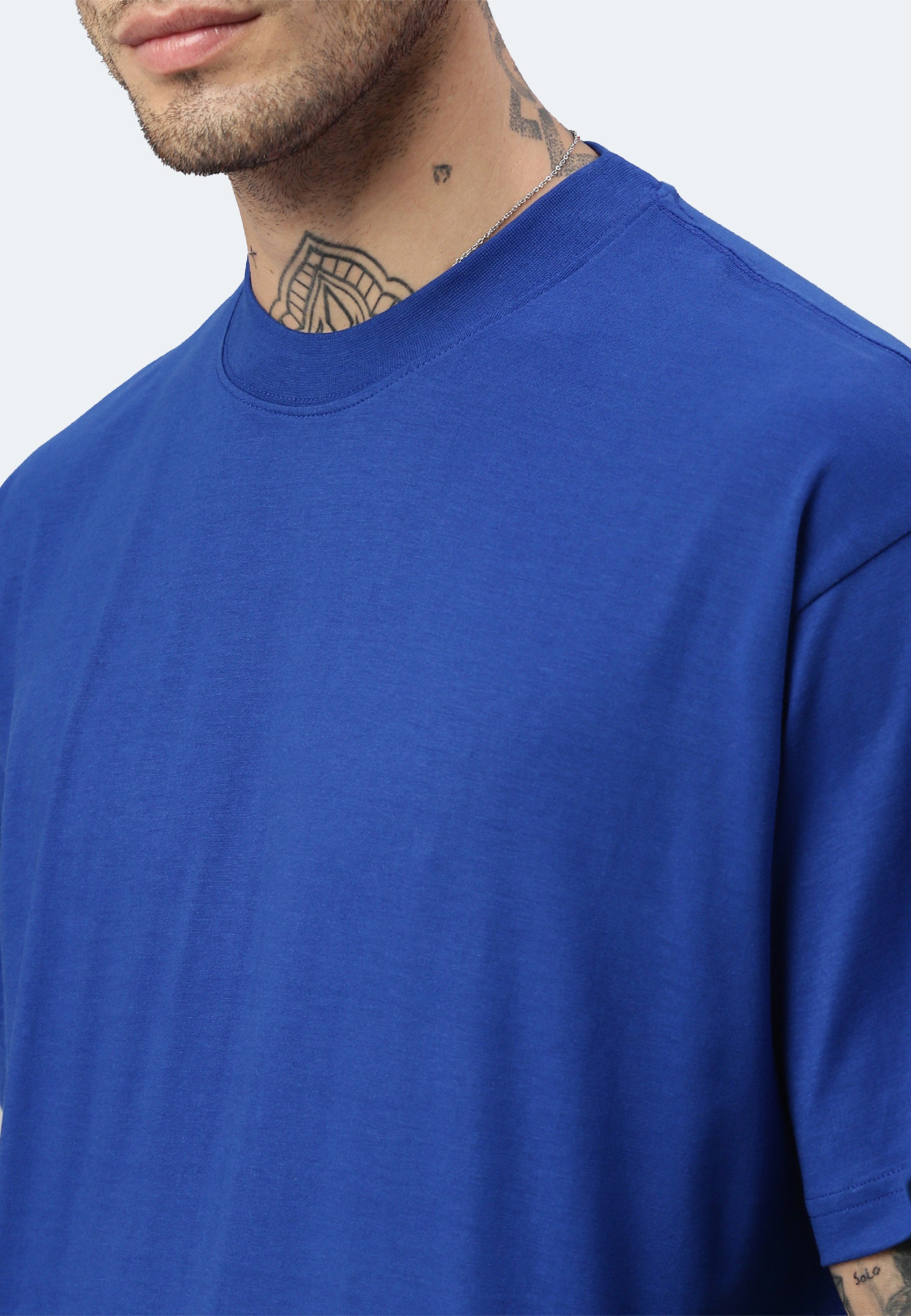 Maglietta oversize con balena